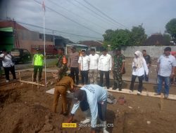 TNI Kawal Kebangkitan Ekonomi Desa, Danramil Sawit Pimpin Peletakan Batu Pertama KDMP Karangduren