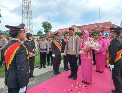 *Upacara Serah Terima Tunggul Kesatuan Wira Bhakti Ramik Ragom dan Pisah Sambut Kapolres Way Kanan